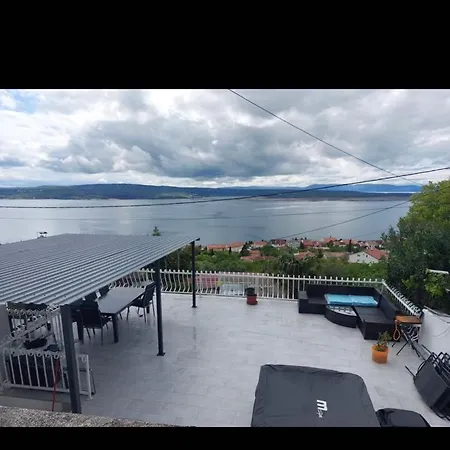 Apartmani Dramalj Alloggio in famiglia Dramalj