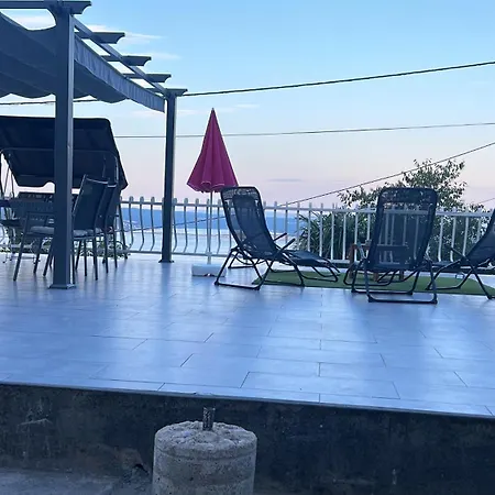 Apartmani Dramalj Rum i privatbostad