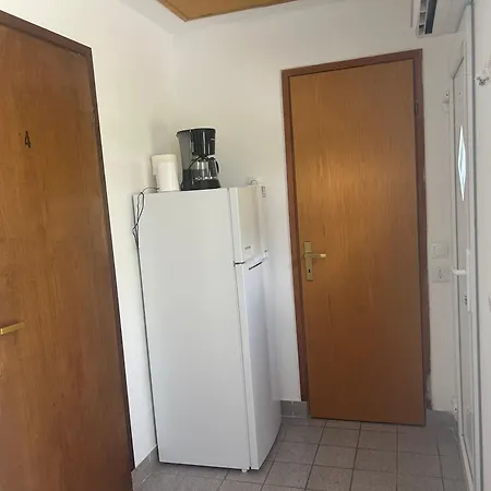 Rum i privatbostad Apartmani Dramalj