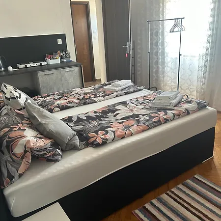Rum i privatbostad Apartmani Dramalj