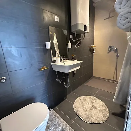 Apartmani Dramalj Rum i privatbostad *