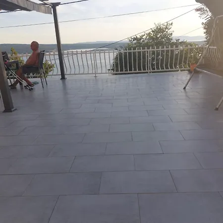 Apartmani Dramalj Rum i privatbostad