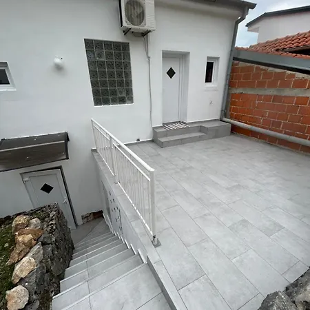 Rum i privatbostad Apartmani Dramalj Dramalj