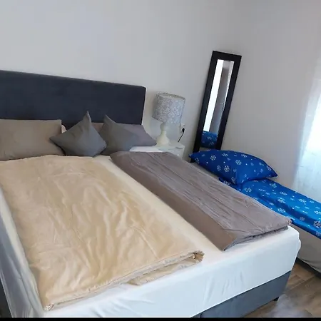 Rum i privatbostad Apartmani Dramalj *